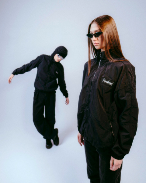 NYLON WINDBREAKER